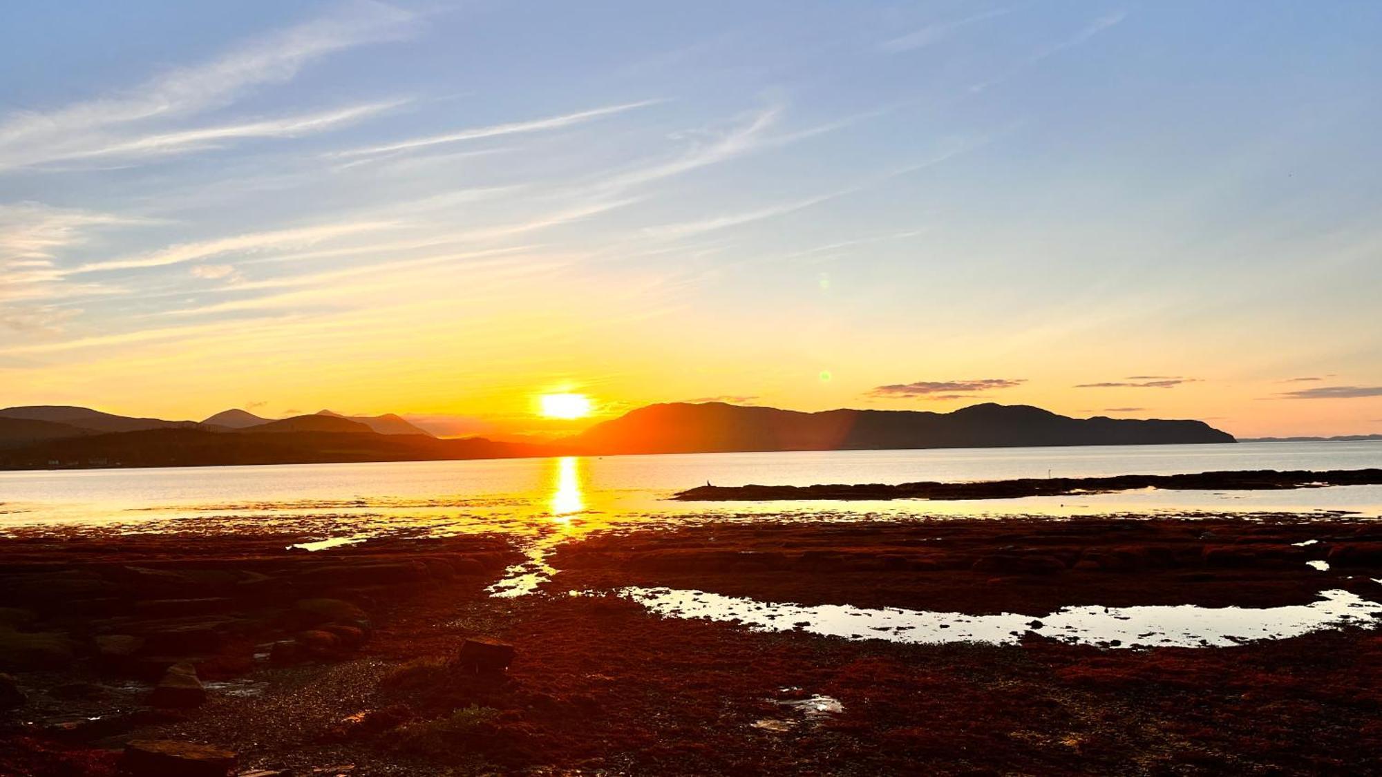 Carnmhor, Isle Of Skye - Stunning 242 Year Old On Its Own Sea Shore! Vakantiehuis Breakish
